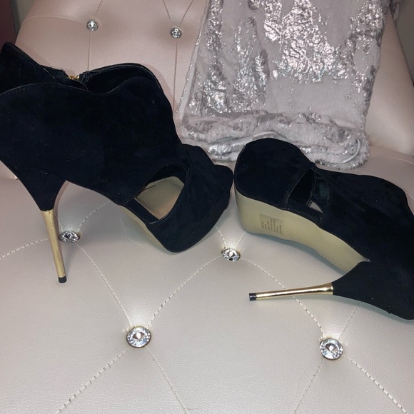 NEW Colin Stuart Black Suede Gold Metal Heel Cutout Ankle Booties Size 11B - Picture 7 of 16